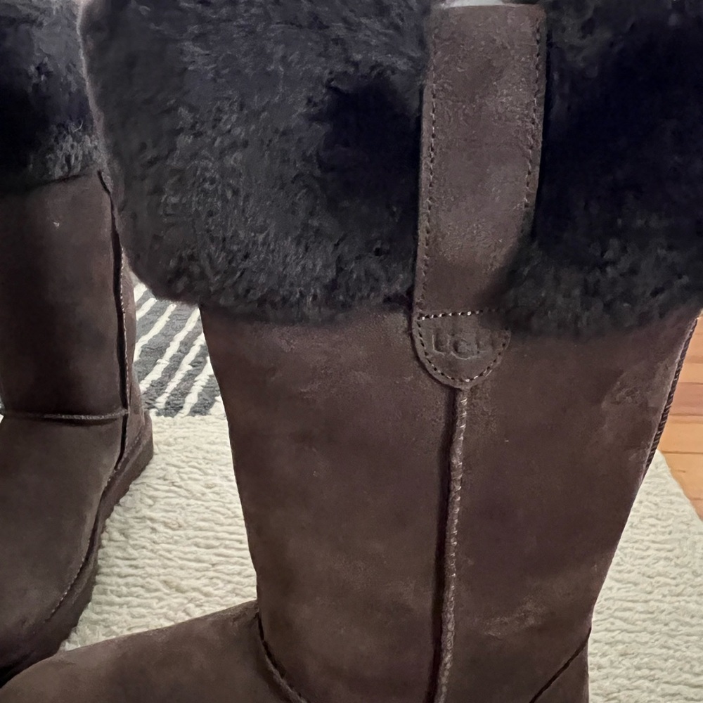🤎🤎 New UGGs 🤎🤎 - Picture 12 of 15